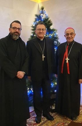 المطران ميشال قصارجي يزور السفير البابوي في لبنان